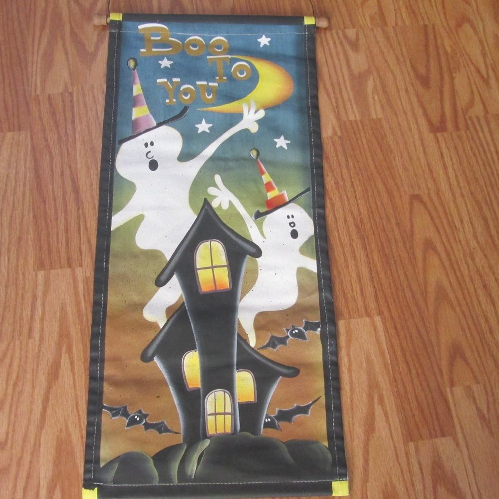 4/$40 Boo to You Halloween Canvas Wall Hanging Excellent shape